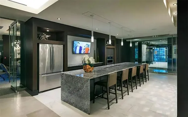 $1,917 | 1010 West Peachtree Street Northwest, Unit 450, Atlanta, GA 30309