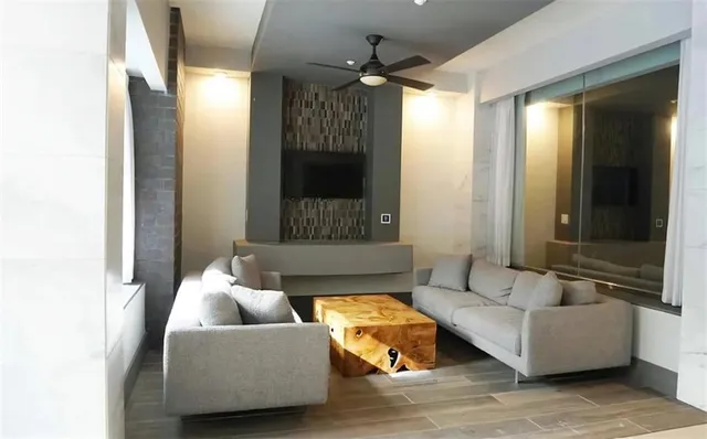 $2,073 | 1010 West Peachtree Street Northwest, Unit 450, Atlanta, GA 30309