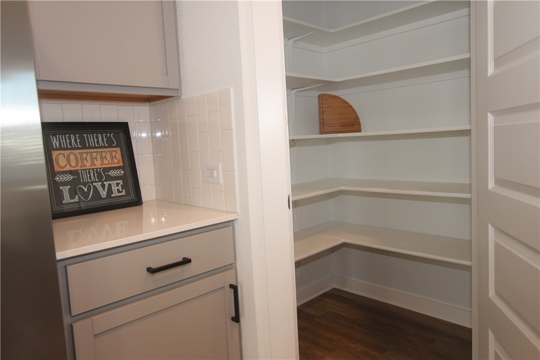 100 Century Plant Road Leander, TX 78641 - Photo 10 of 36 Spacious walk-in pantry.