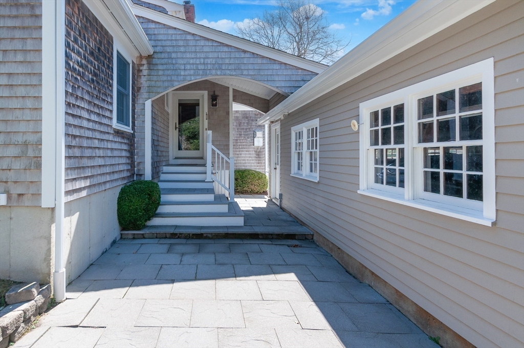 20 Shawmut Road Mattapoisett, MA 02739 - Photo 7 of 37 Gallery Image 7