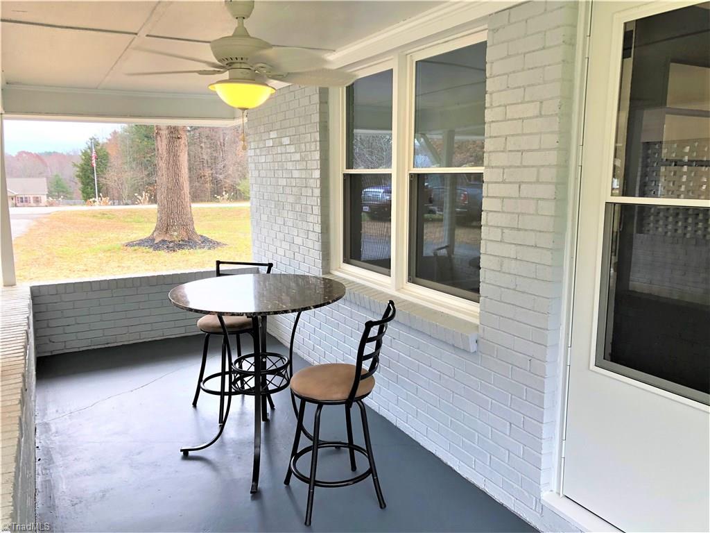 466 Gladstone Road Mocksville, NC 27028 - Photo 2 of 18 Gallery Image 2