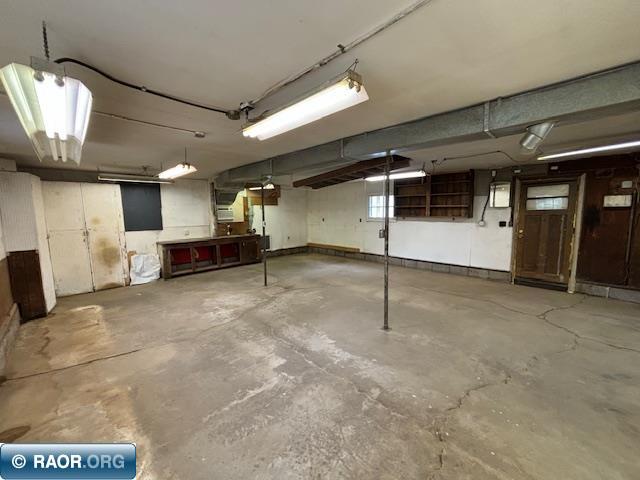 3941 East 19th Street Hibbing, MN 55746 - Photo 11 of 18