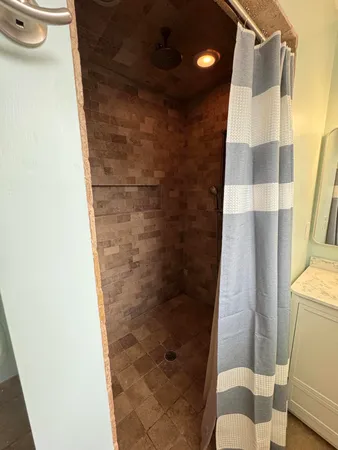 $845,000 | 423 Beacon Street, Tequesta, FL 33469