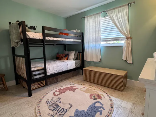 $845,000 | 423 Beacon Street, Tequesta, FL 33469