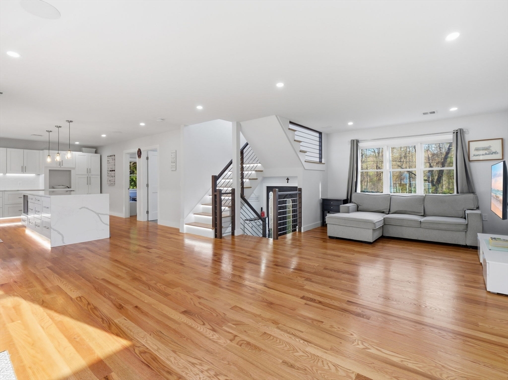 65 Little Turnpike Road Shirley, MA 01464 - Photo 8 of 40