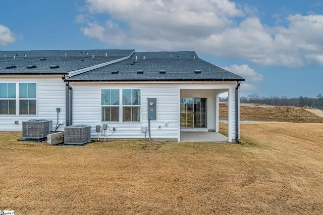 $299,990 | 1253 Balsa Tree Drive, Spartanburg, SC 29302