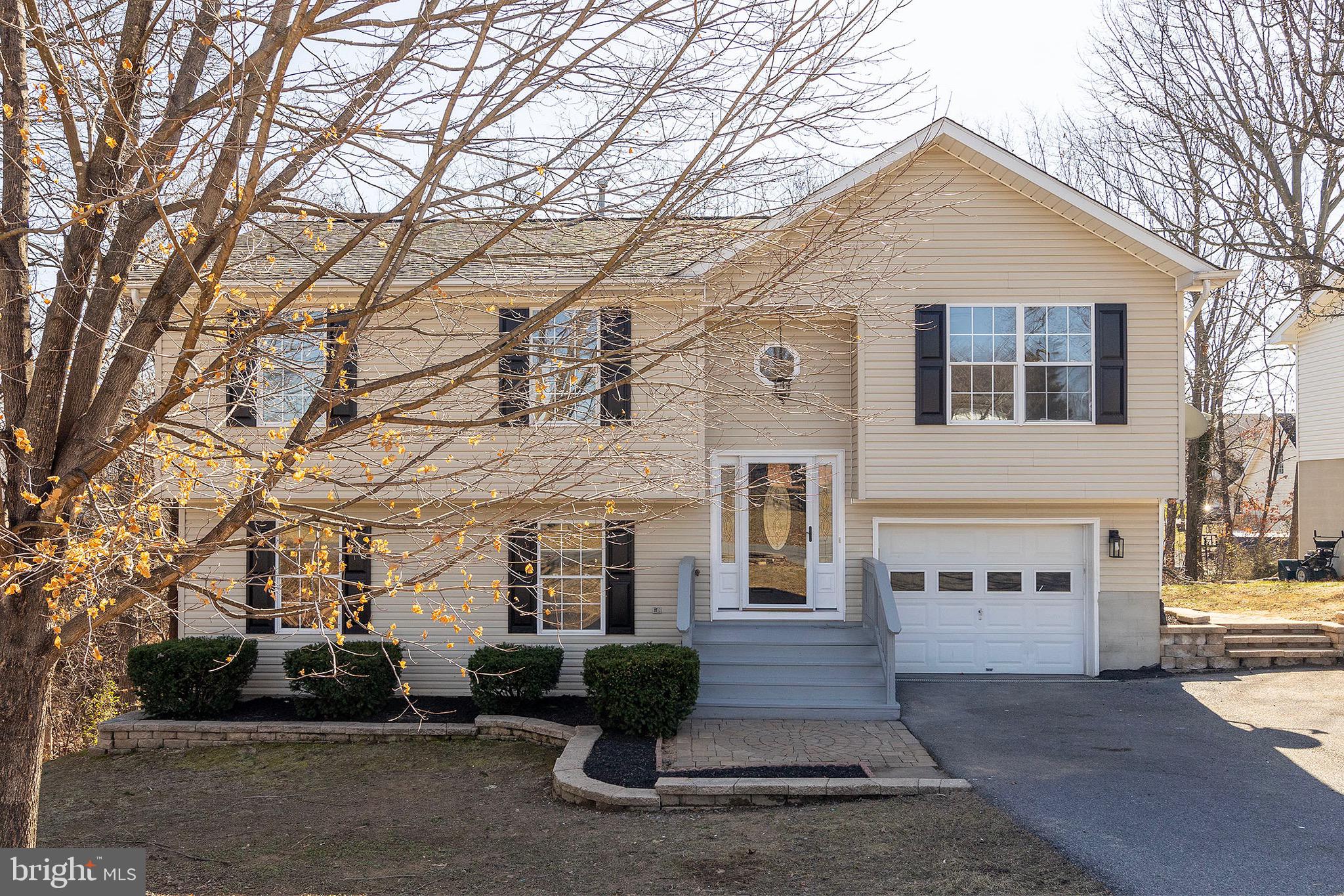 118 Charlton Road Winchester, VA 22602 - Photo 1 of 51