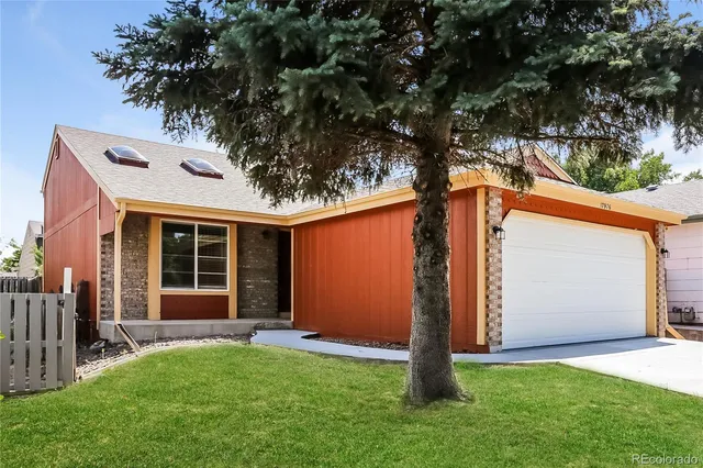 $2,570 | 17976 East Bethany Drive, Aurora, CO 80013