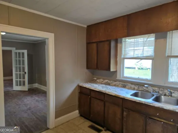 $47,500 | 312 West Cypress Street, Unit 3, Fitzgerald, GA 31750