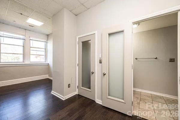 $1,075 | 426 2nd Avenue Southeast, Hickory, NC 28602