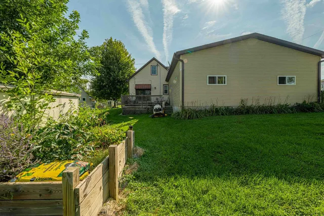 $262,500 | 2113 11th Street, Monroe, WI 53566