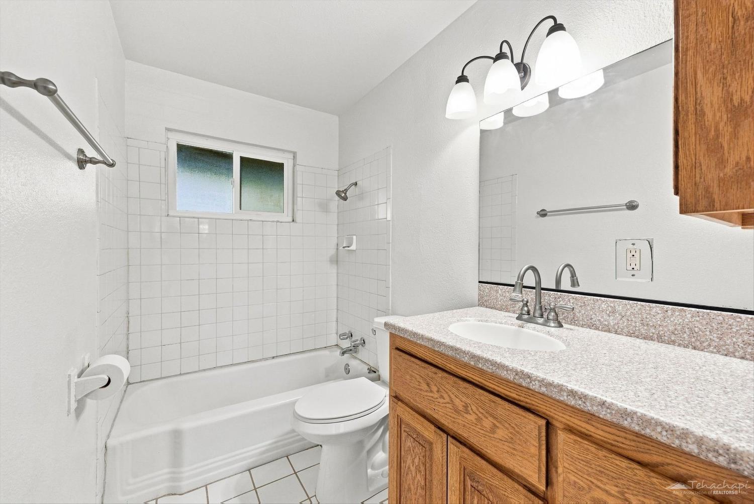 121 North Davis Street Tehachapi, CA 93561 - Photo 11 of 28 Gallery Image 11