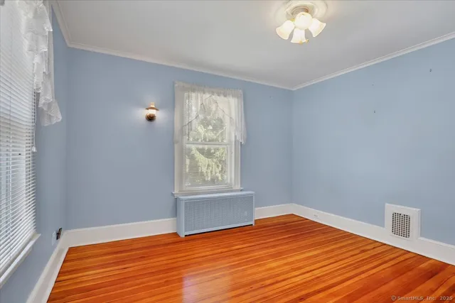 $399,999 | 35 Broadview Street, Bristol, CT 06010