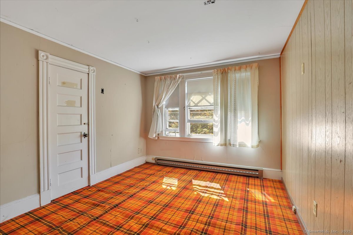 35 Broadview Street Bristol, CT 06010 - Photo 25 of 37