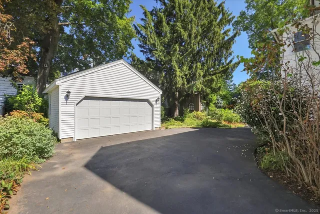 $399,999 | 35 Broadview Street, Bristol, CT 06010