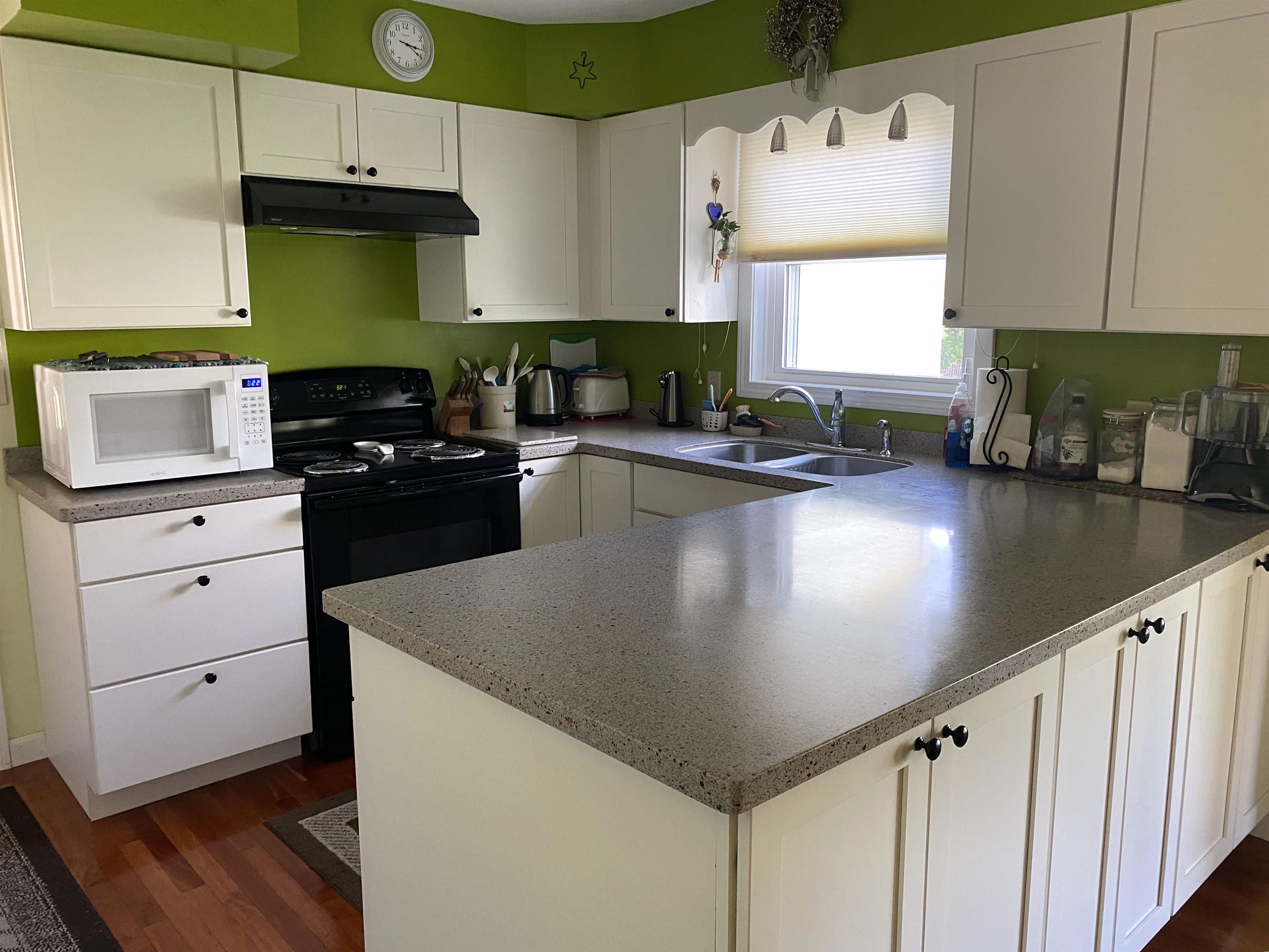 23 Brookside Drive Middlebury, VT 05753 - Photo 4 of 34