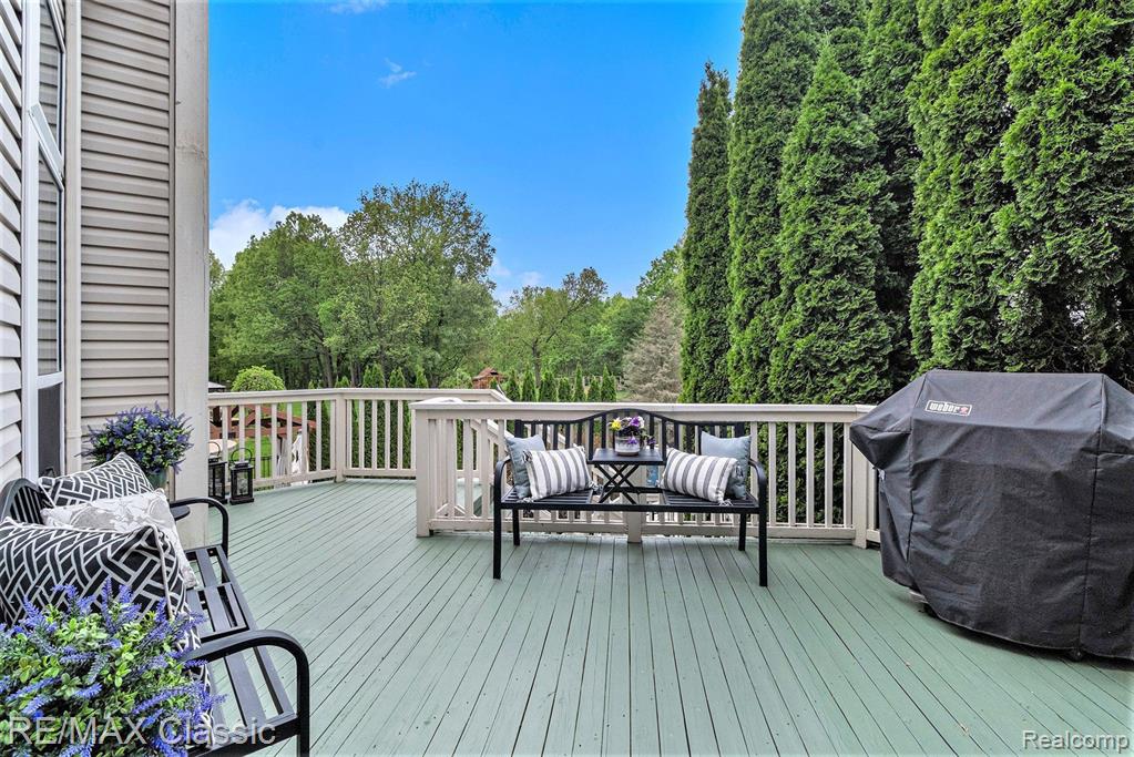 30447 Ridge Court New Hudson, MI 48165 - Photo 54 of 73