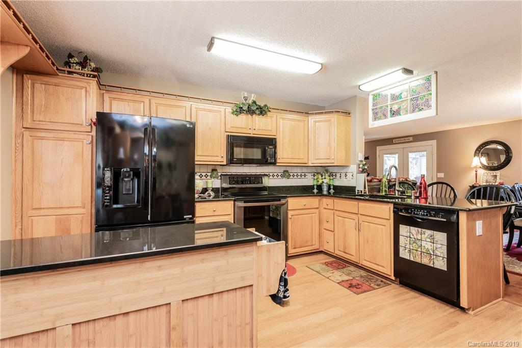 5512 Grace Chapel Road Hickory, NC 28601 - Photo 21 of 48 Gallery Image 21