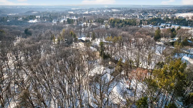 $349,900 | 3732 Valleyridge Court, Rochester, MN 55906