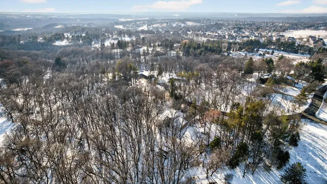 $349,900 | 3732 Valleyridge Court, Rochester, MN 55906