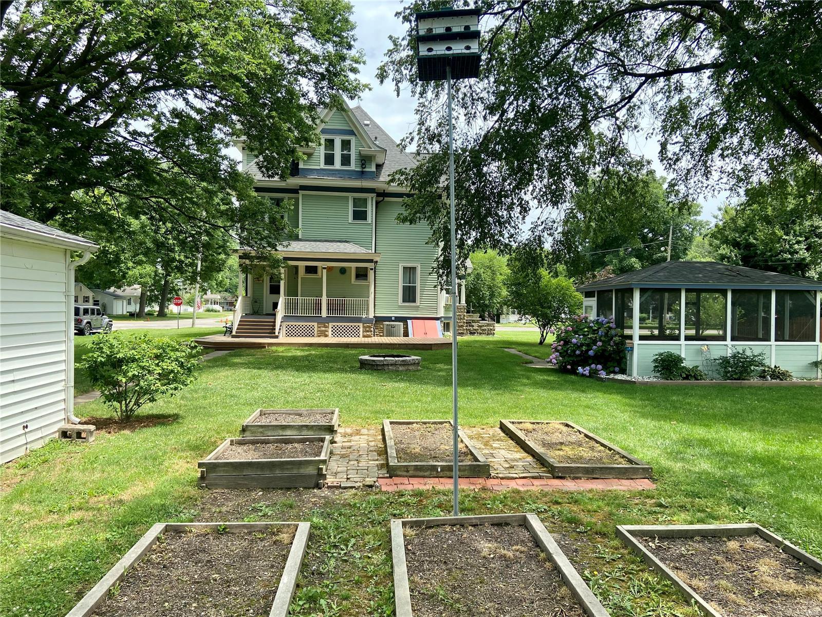 298 Page Street Aviston, IL 62216 - Photo 17 of 84 Gallery Image 17