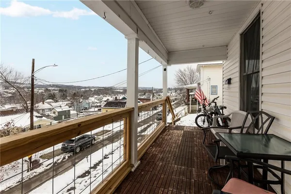 $164,900 | 325 East Grant Street, Houston, PA 15342