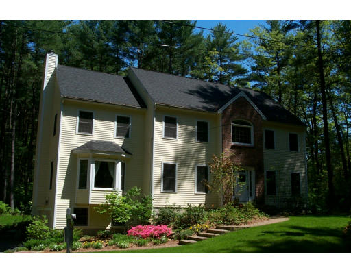 131 Murphy Road Hudson, MA 01749 - Photo 2 of 18 Gallery Image 2