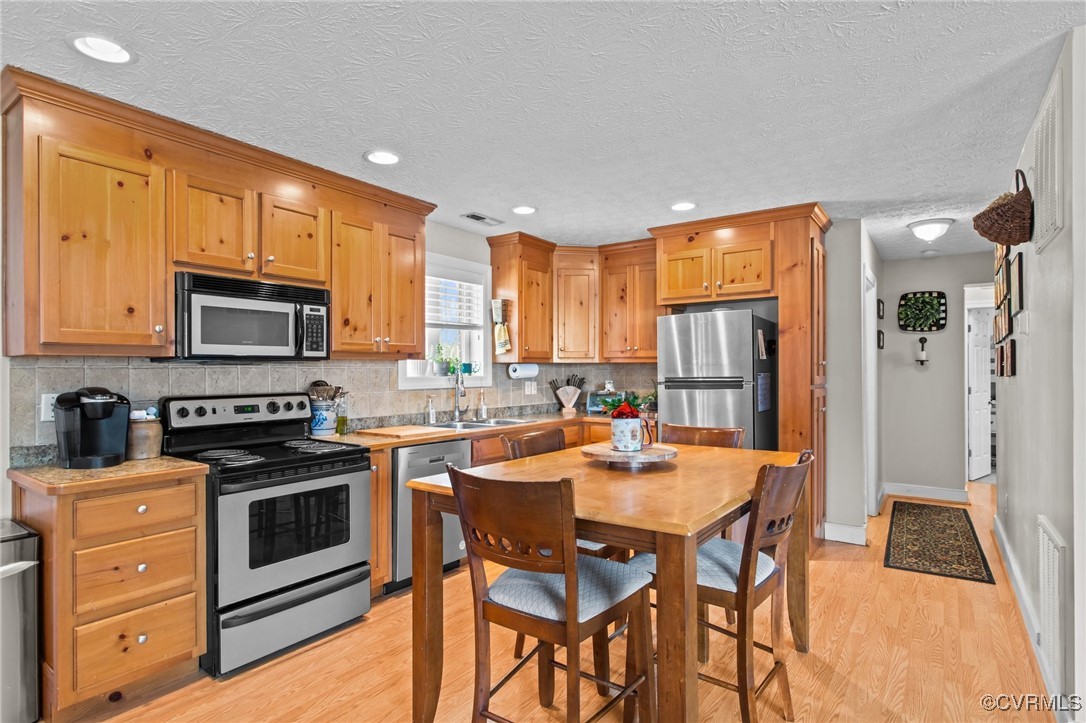 8420 Atlee Road Mechanicsville, VA 23116 - Photo 3 of 44 Gallery Image 3