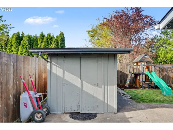 $455,000 | 513 East Hollister Street, Stayton, OR 97383