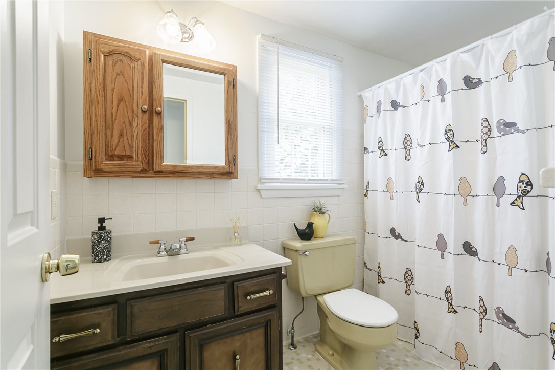 186 Kearney Drive Irondequoit, NY 14617 - Photo 15 of 22