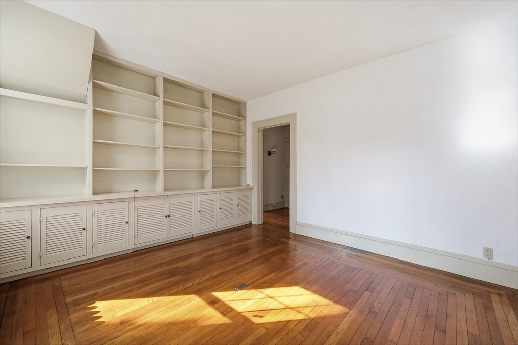 1435 Longmeadow Street Longmeadow, MA 01106 - Photo 14 of 36