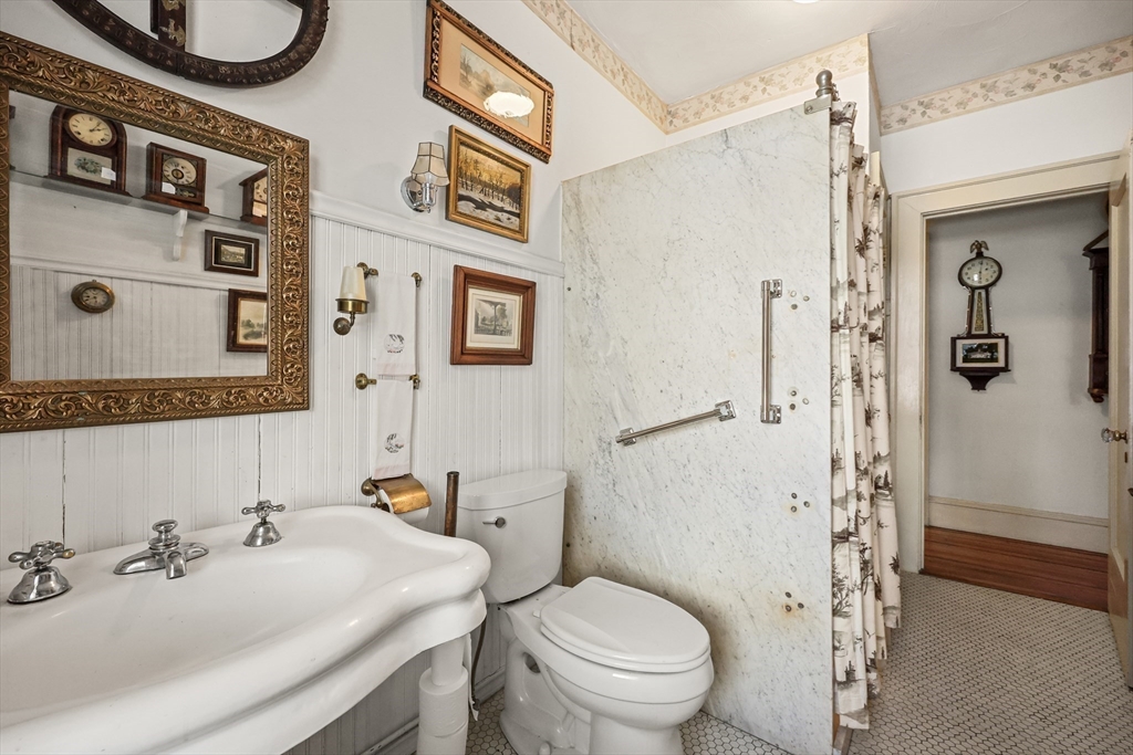 1435 Longmeadow Street Longmeadow, MA 01106 - Photo 17 of 36