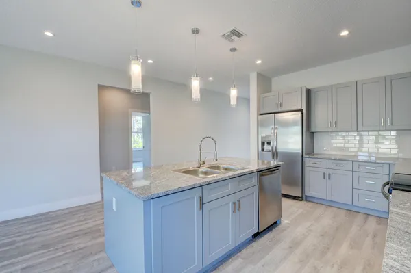 $879,000 | 715 Northwest 1st Street, Delray Beach, FL 33444