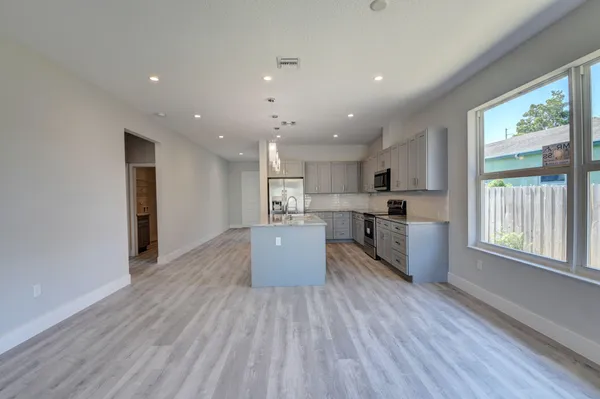 $879,000 | 715 Northwest 1st Street, Delray Beach, FL 33444