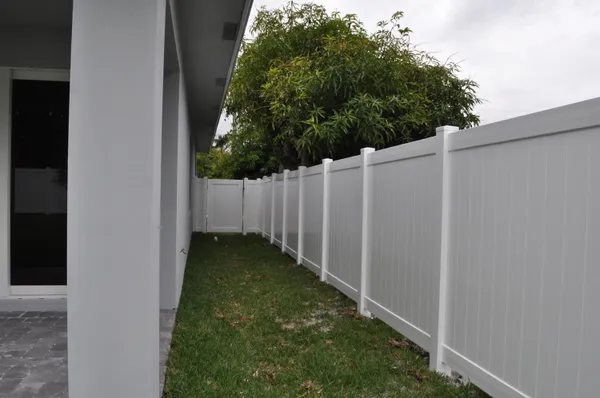 $879,000 | 715 Northwest 1st Street, Delray Beach, FL 33444