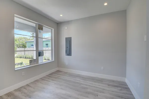 $879,000 | 715 Northwest 1st Street, Delray Beach, FL 33444