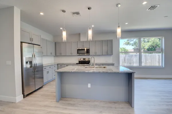 $879,000 | 715 Northwest 1st Street, Delray Beach, FL 33444