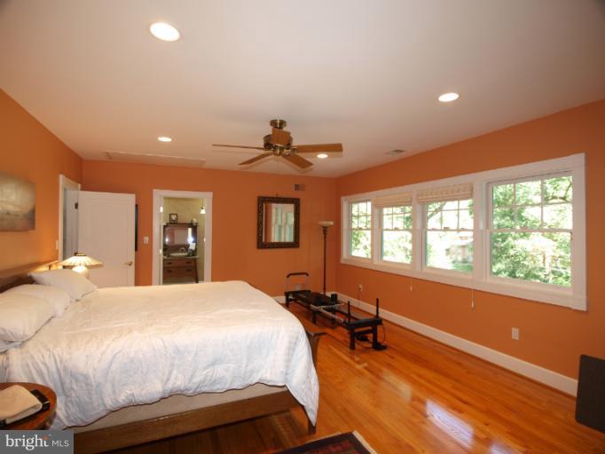 511 Stonington Road Silver Spring, MD 20902 - Photo 25 of 30 Bedroom (Master) View 2