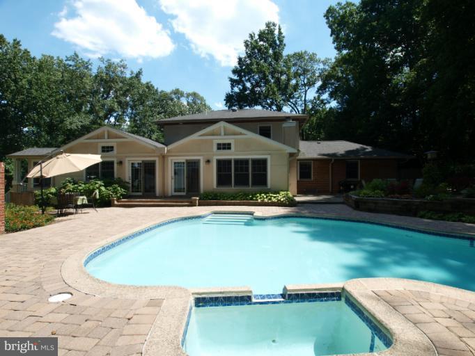 511 Stonington Road Silver Spring, MD 20902 - Photo 28 of 30 Pool