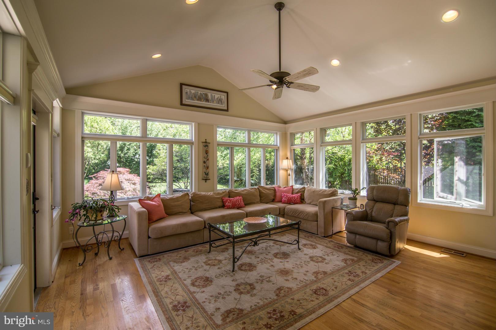 708 Pin Oak Road Severna Park, MD 21146 - Photo 24 of 27 Interior (General)