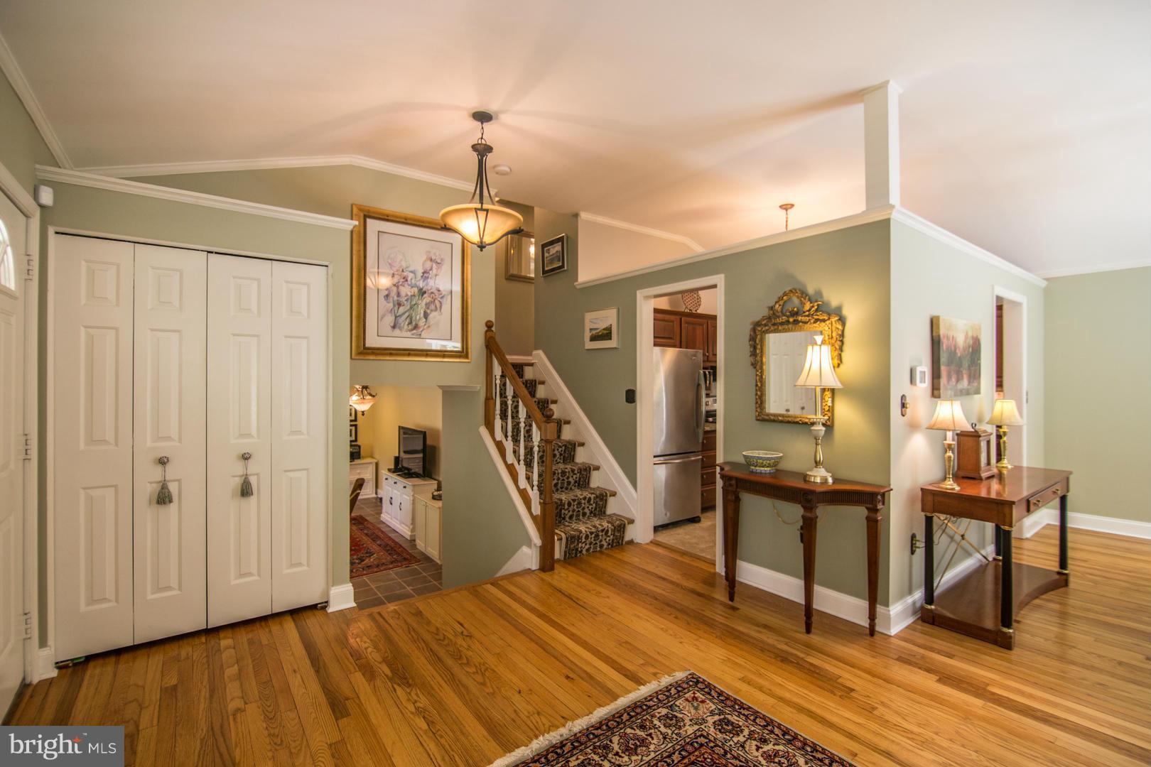 708 Pin Oak Road Severna Park, MD 21146 - Photo 4 of 27 Interior (General)