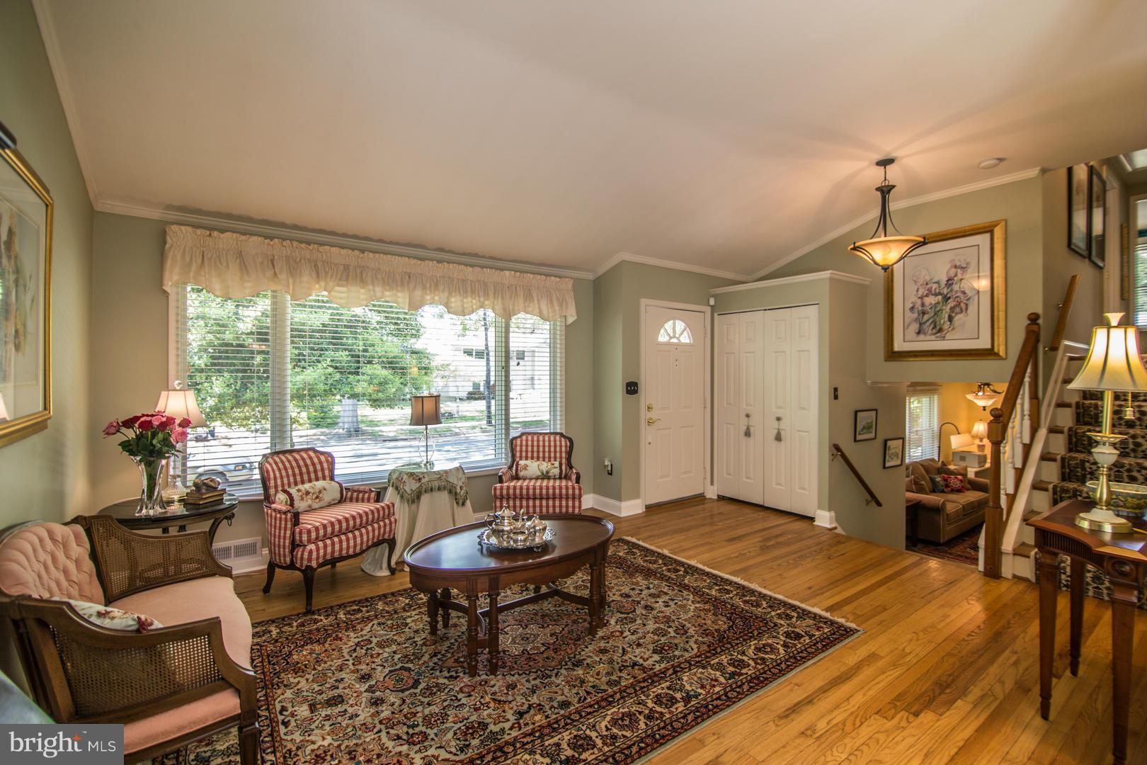 708 Pin Oak Road Severna Park, MD 21146 - Photo 7 of 27 Family Room