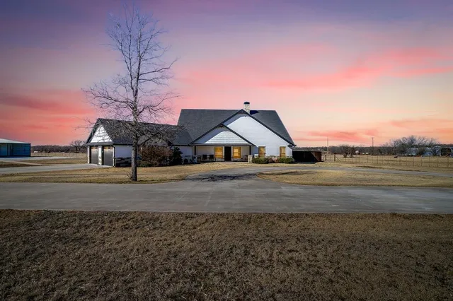 $1,499,999 | 733 Fm 2652, Graham, TX 76450