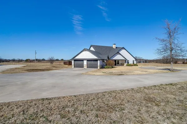$1,390,000 | 733 Fm 2652, Graham, TX 76450