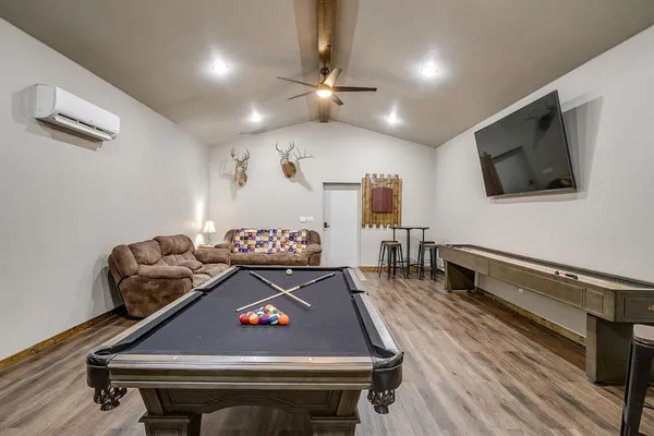 $1,390,000 | 733 Fm 2652, Graham, TX 76450