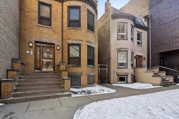 $2,750 | 5739 North Winthrop Avenue, Unit 1, Chicago, IL 60660