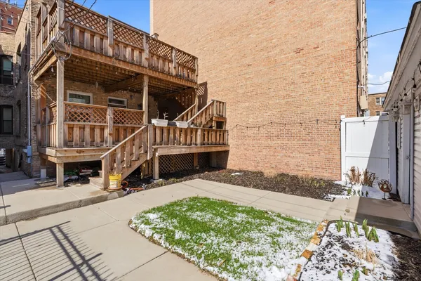 $2,750 | 5739 North Winthrop Avenue, Unit 1, Chicago, IL 60660