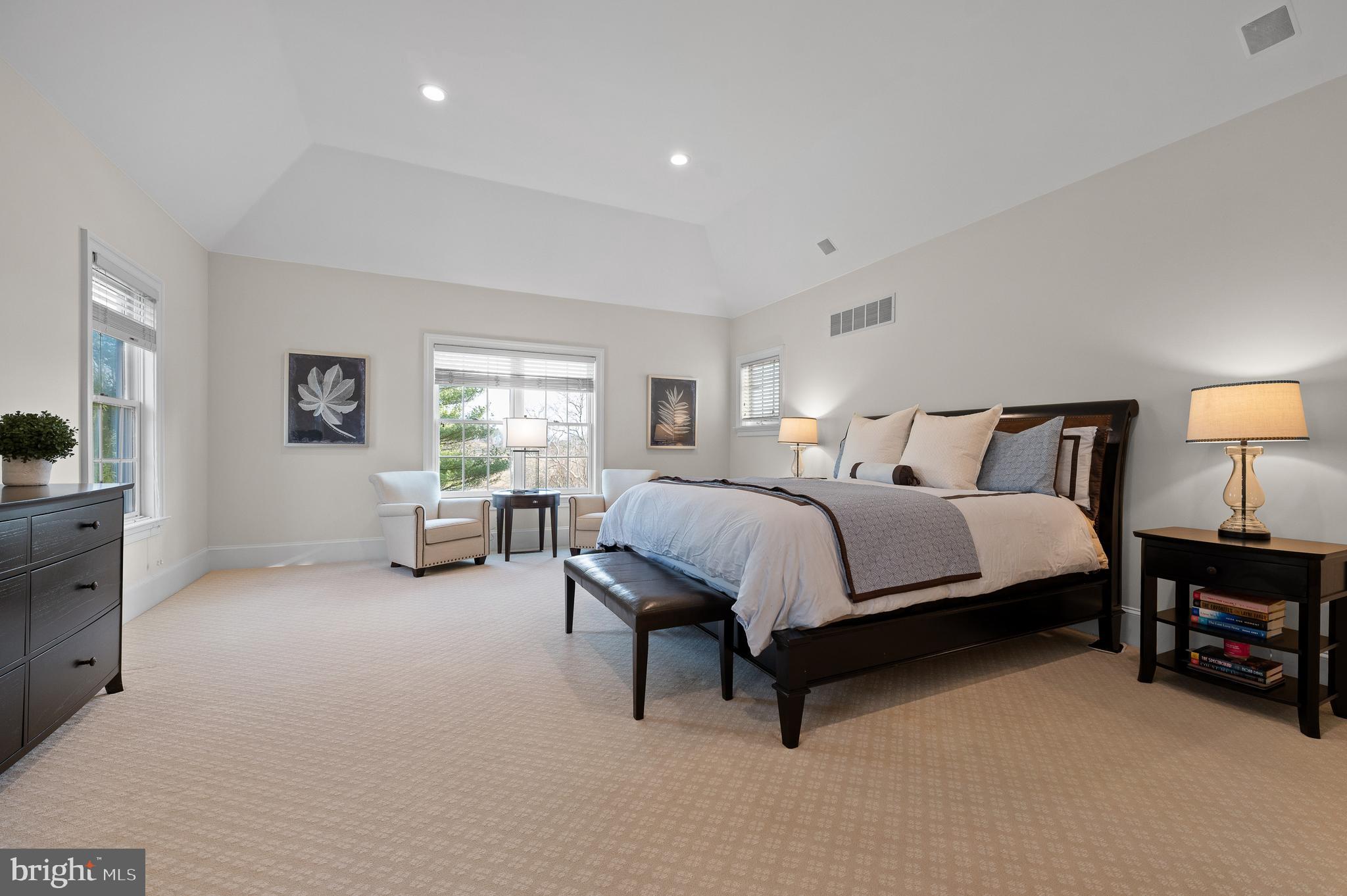 108 Overlook Lane Wayne, PA 19087 - Photo 25 of 56 Primary bedroom