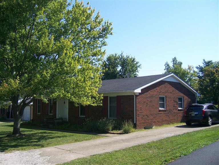 625 Montclair Road Frankfort, KY 40601 - Photo 2 of 20 Photo 2