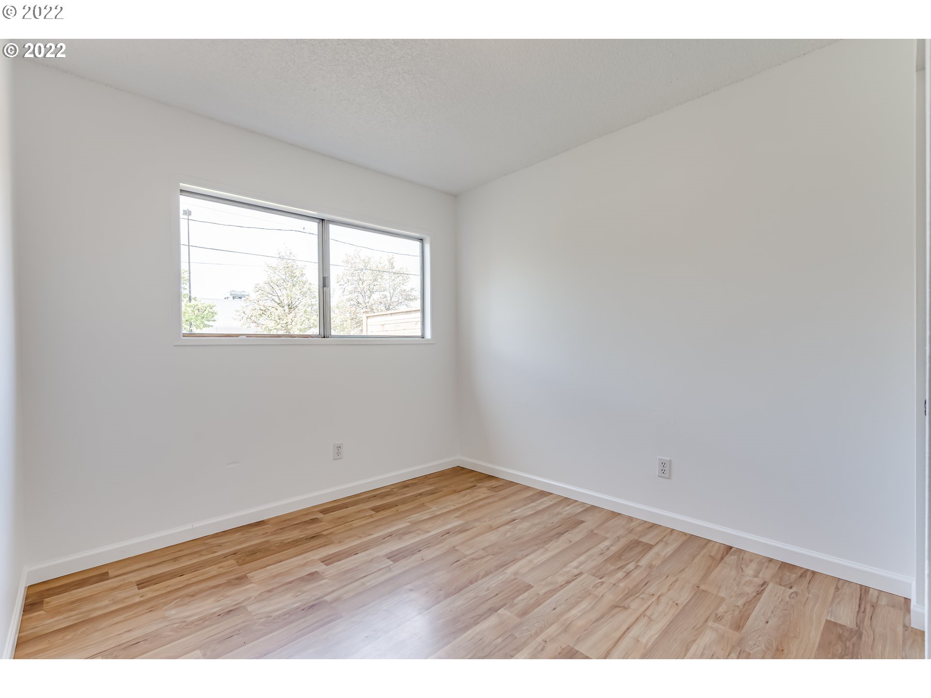 1877 7th Street Springfield, OR 97477 - Photo 8 of 20